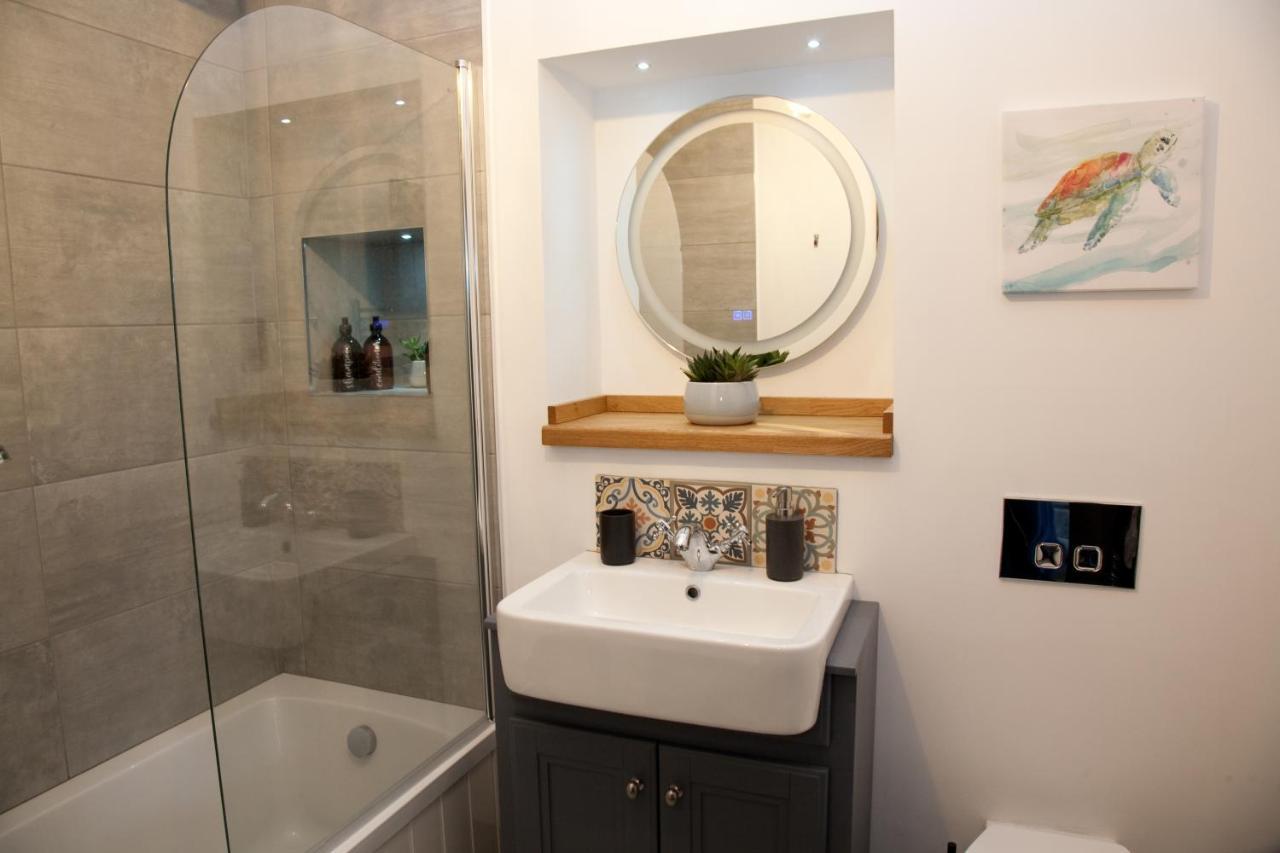 Little Elm - Luxury Home From Home, Free Parking, 30-40 Mins Walk From Bath City Centre Экстерьер фото